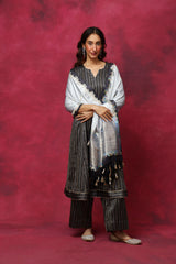 Love me some Nigella Silk Dupatta