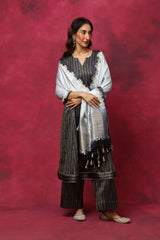 Love me some Nigella Silk Dupatta