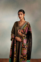 Shop the best of Banarasi sarees, dupattas and lehengas at Roliana New Delhi