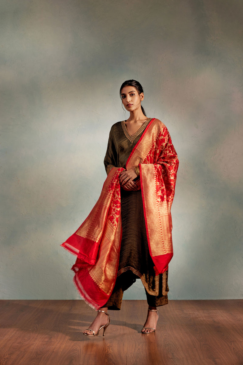 Bandhej Red Salwar Kameez Suit, Punjabi Patiala Rayon Suit with Tafeta –  azrakhkurtis