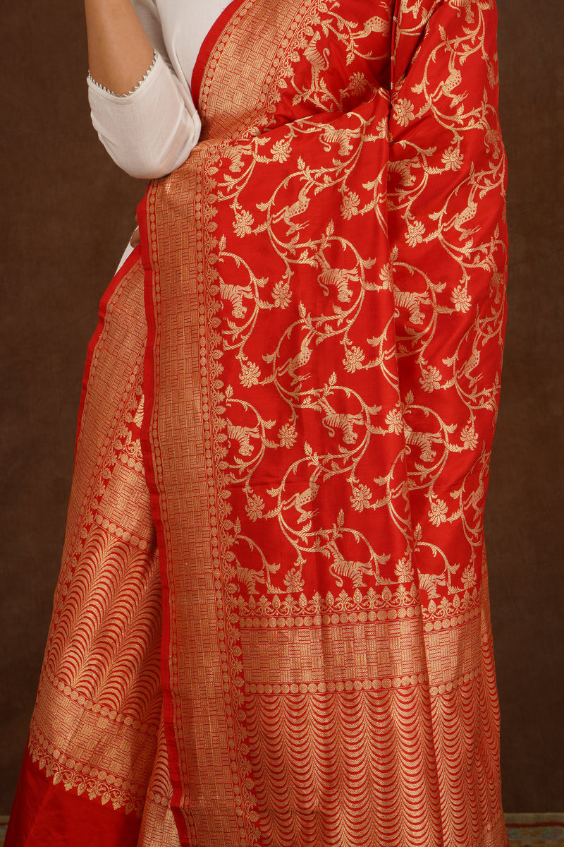 Scarlet Shikargah